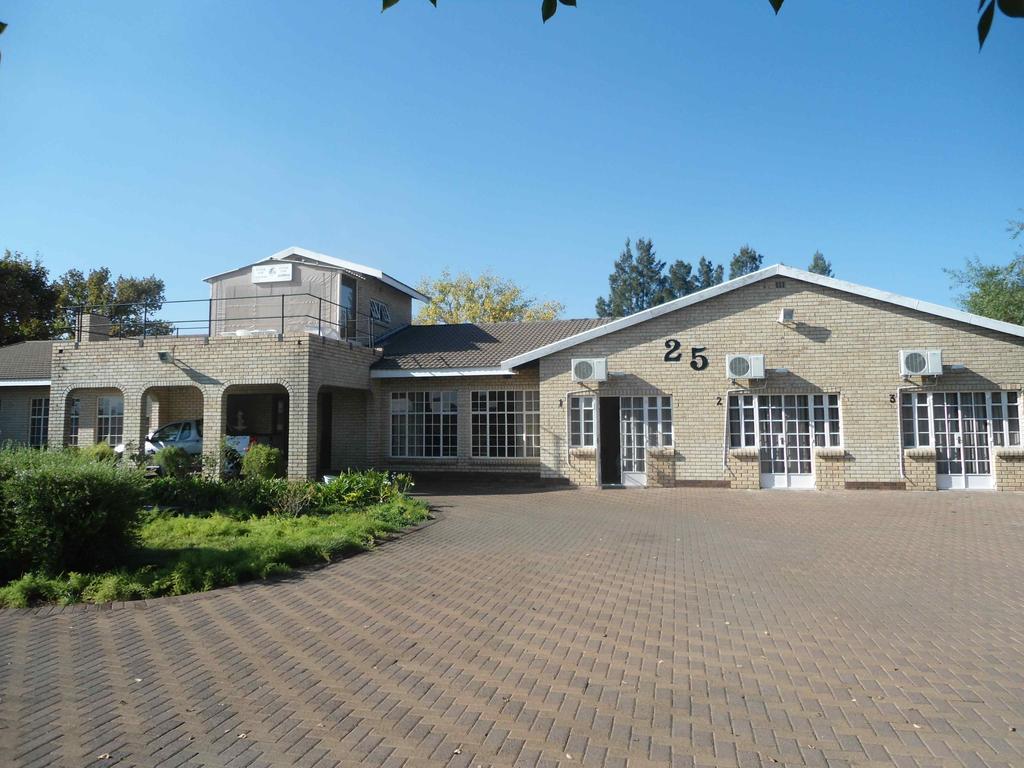 Robin Nest Guest House 纽卡斯尔 外观 照片